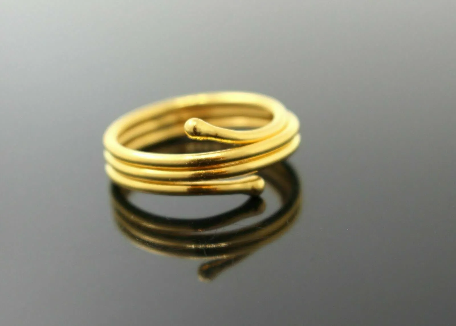 22k Ring Solid Gold Distinct modern style women ring band RESIZABLE mf