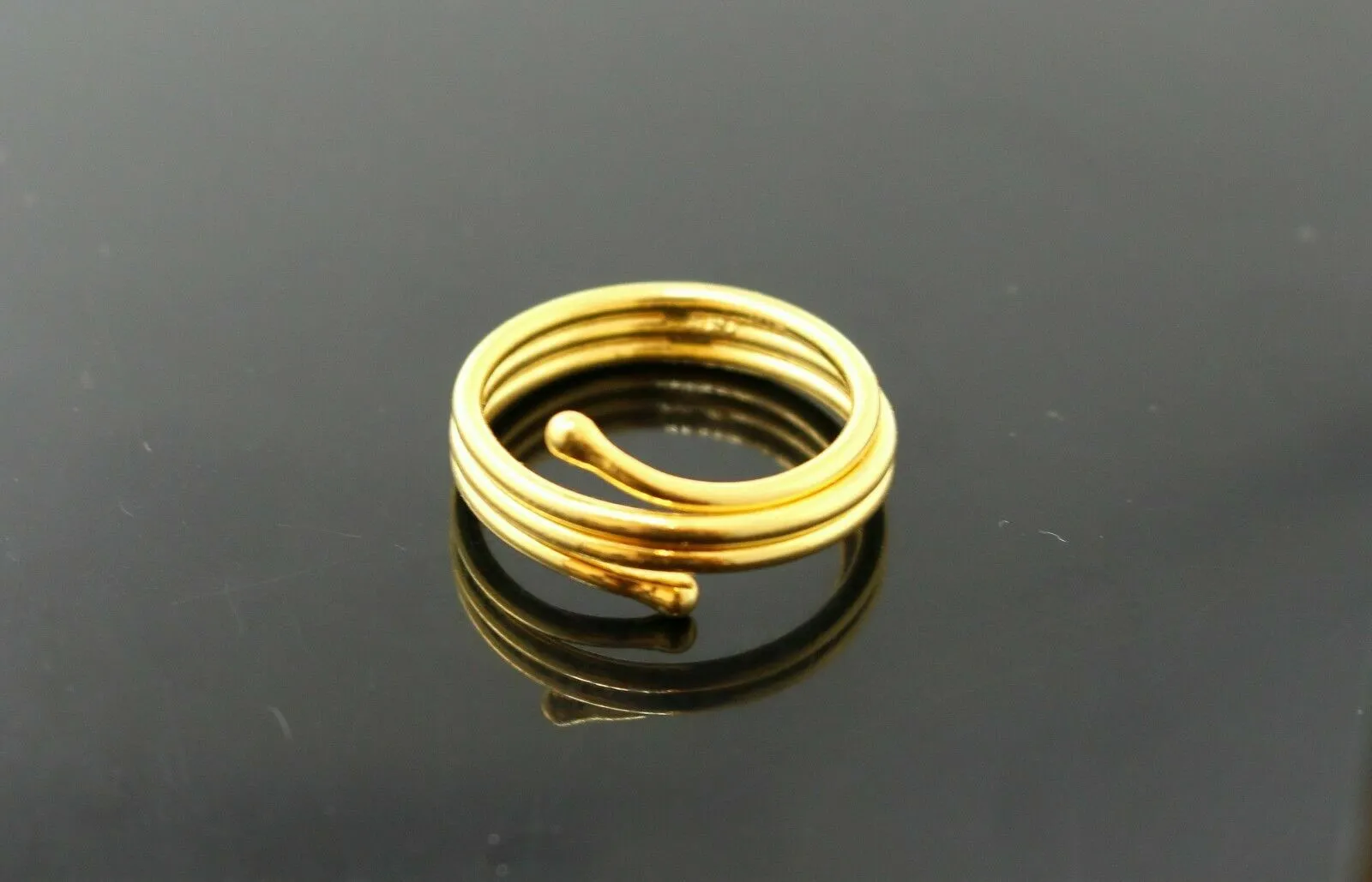 22k Ring Solid Gold Distinct modern style women ring band RESIZABLE mf