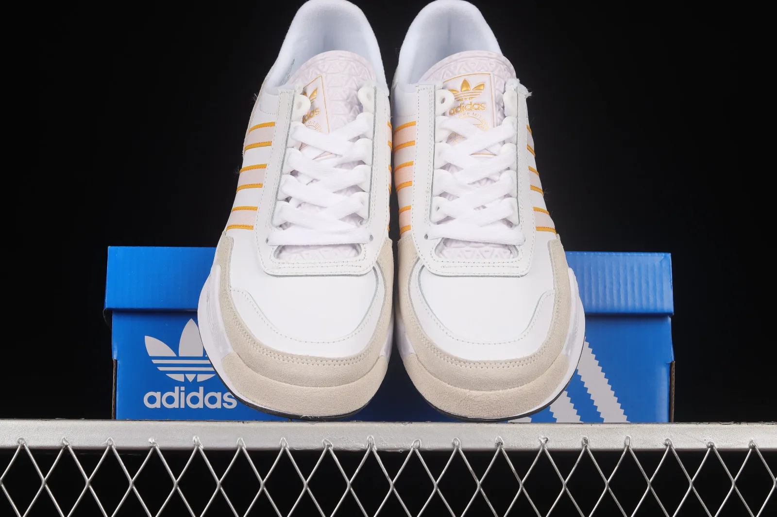 Adidas CT86 Cloud White Metallic Gold Core Black GW7606