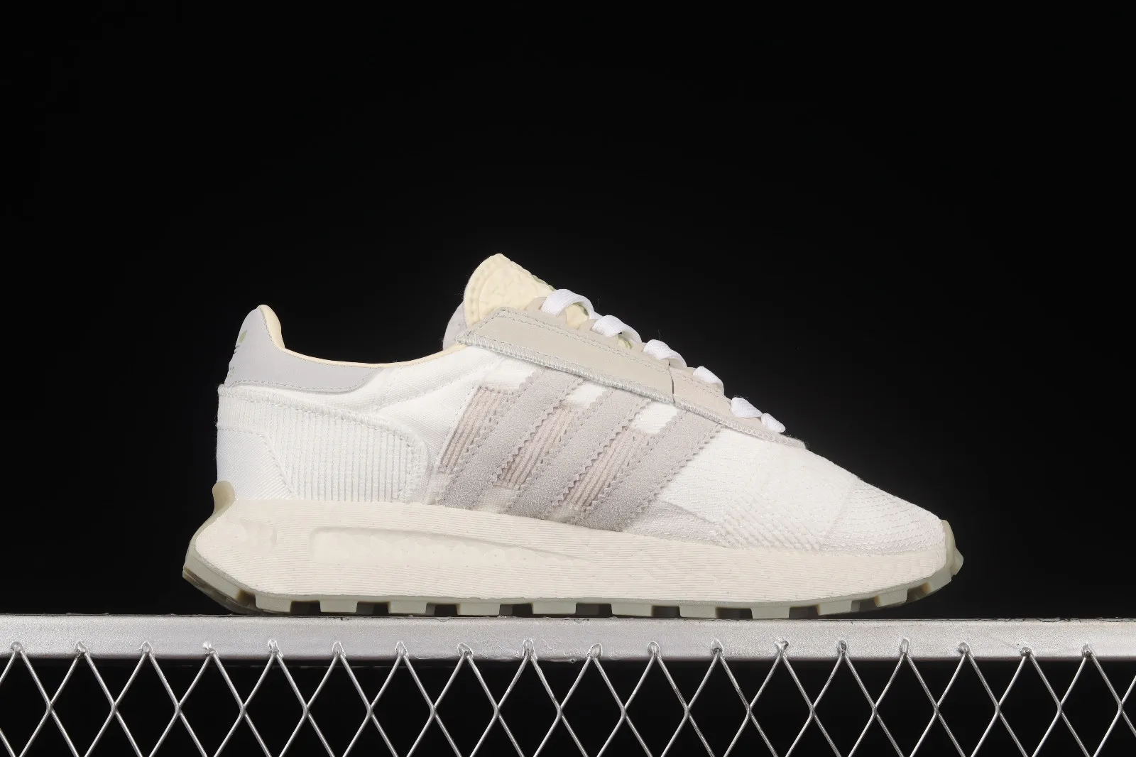 Adidas Originals Retropy E5 Off White Light Grey GW6186