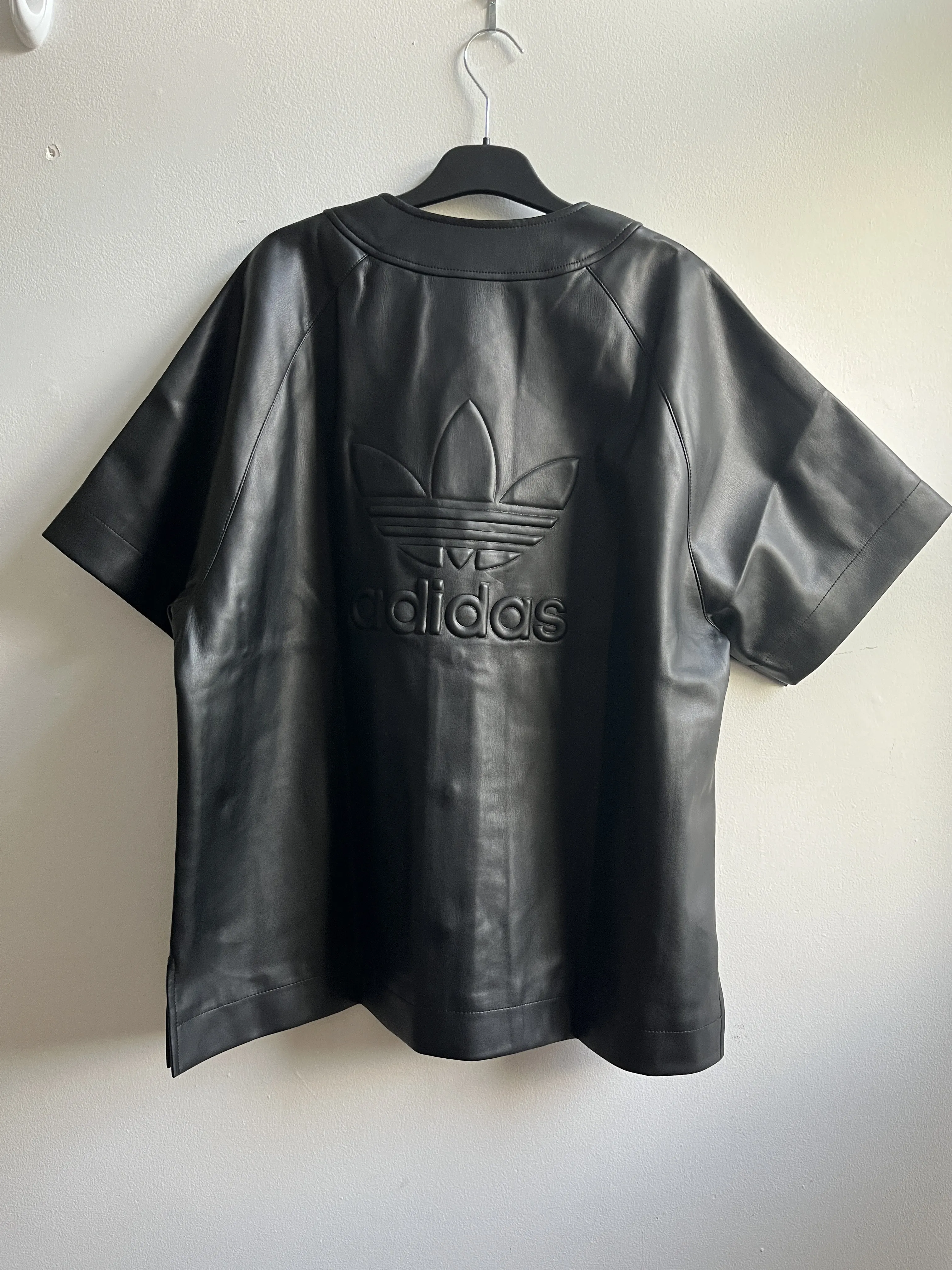 adidas  |Unisex Faux Fur Street Style Plain Short Sleeves Logo