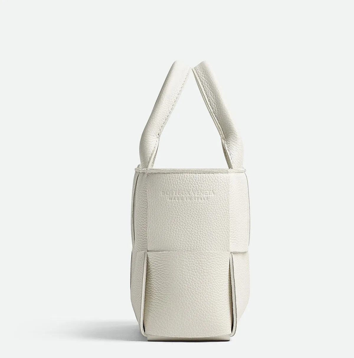 Arco Tote Candy Grained, White/Gold