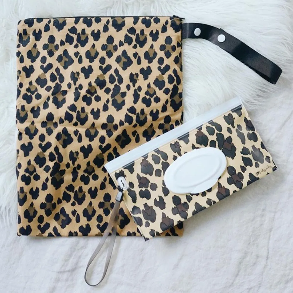 FINAL SALE Take & Travel Pouch Reusable Wipes Case