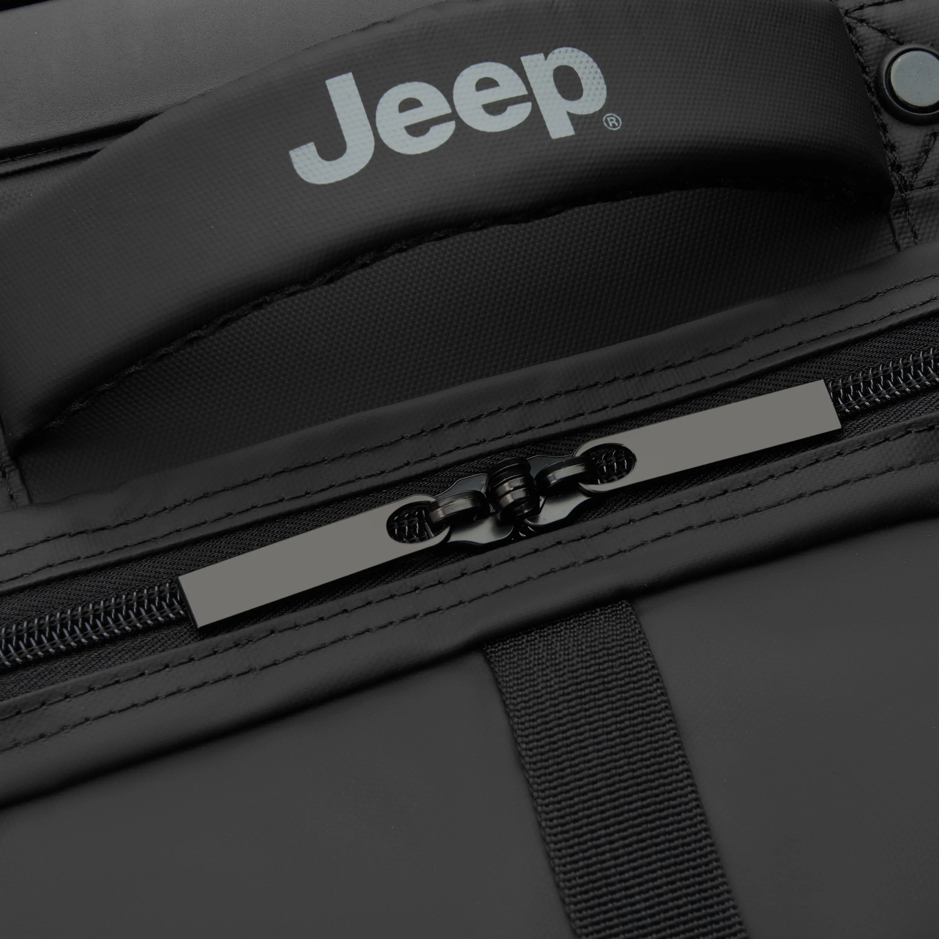 Jeep Jeep JS006B Two Wheel Rolling Travel Duffle Bag (27 Inch)