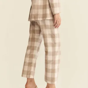 Laria Pant