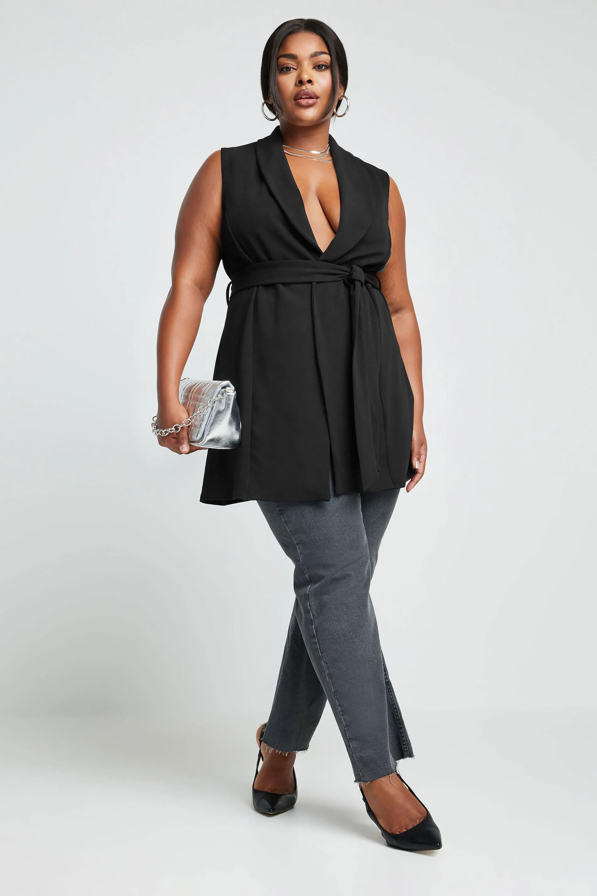 LIMITED COLLECTION Curve Black Sleeveless Blazer