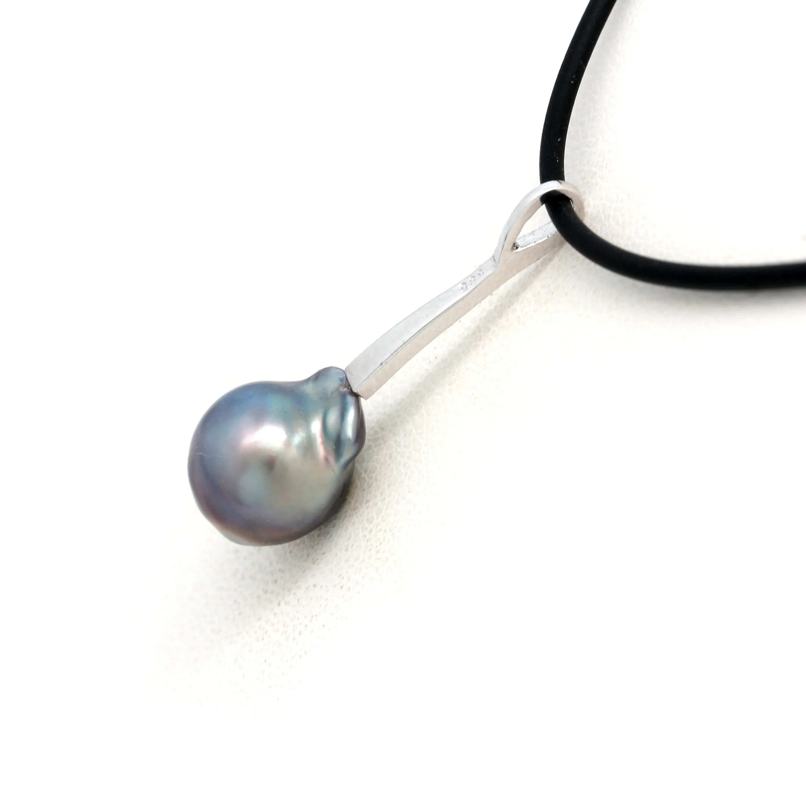 Longhi 14K White Gold Pendant with Cortez Pearl