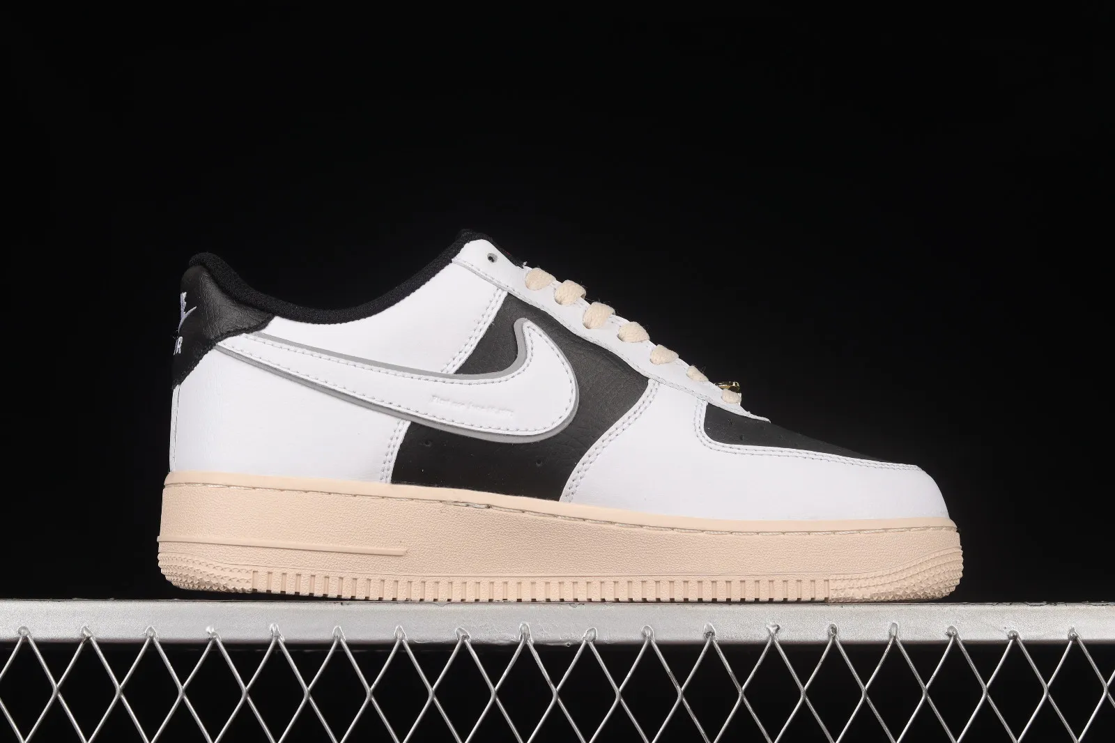 Nike Air Force 1 07 Low Black White Shoes DJ7015-101