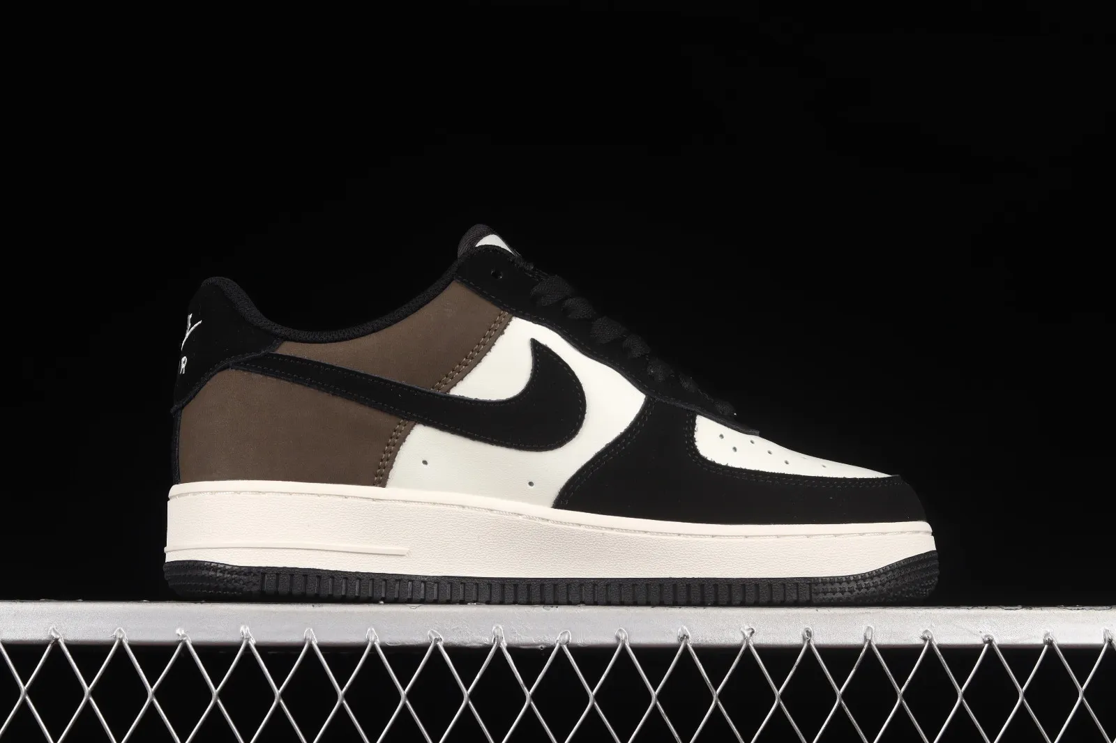 Nike Air Force 1 07 Low Mocha Black White Shoes YG5063-203