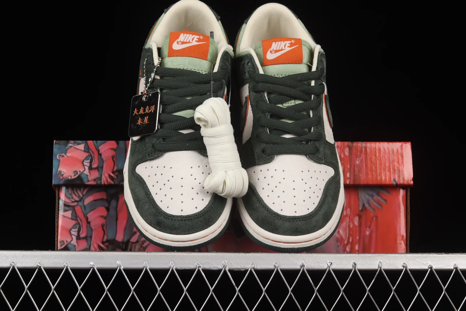 Otomo Katsuhiro x Nike SB Dunk Low Steamboy OST Green Orange LF0039-007