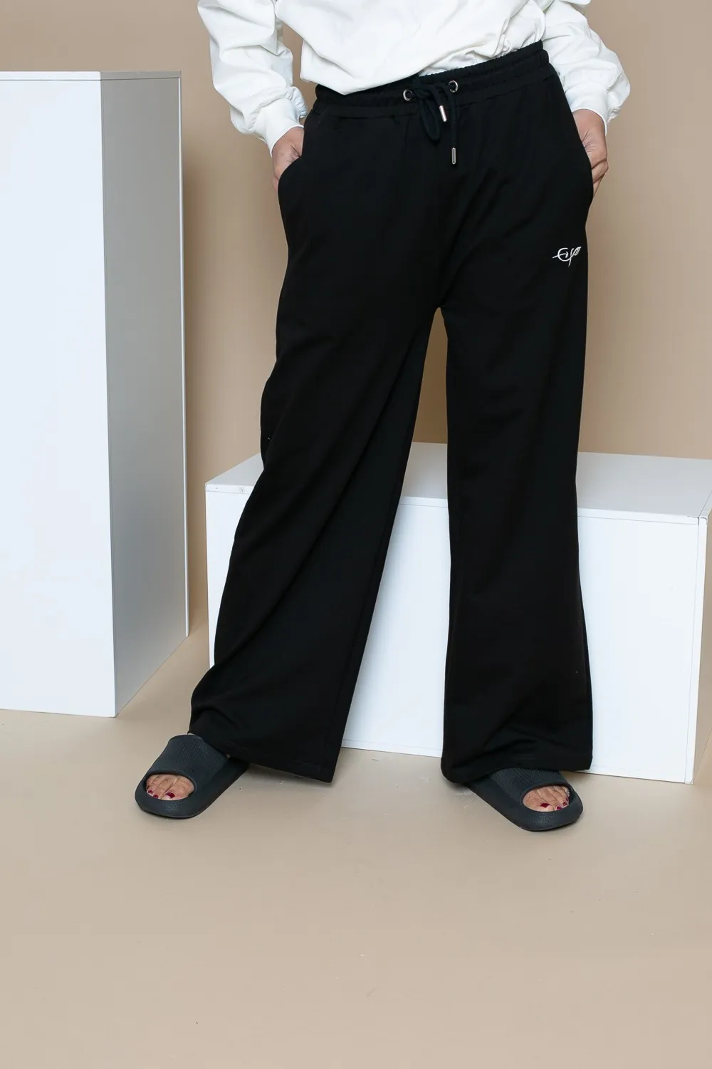 Pantalón casual suelto salam negro